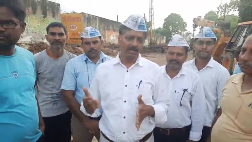 #सबलगढ़ में ब्रॉड गेज रेलवे ट्रेक के निर्माण में #जनहित को दें प्राथमिकता - #कर्नल_उमेश_वर्मा