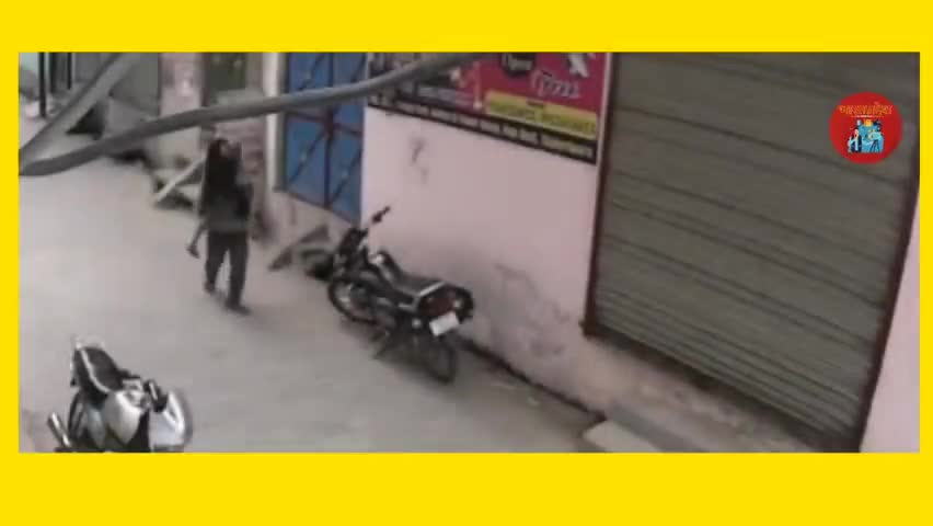 #moradabad मे दिन दहाड़े 9 साल की बच्ची को Kidnap करने का video आया सामने
#kidnap #crime #भारत #publicapp #public