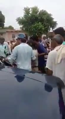बच्चे को पकड़ने वाली औरत को गांव के लोगों ने पकड़कर पुलिस को खबर दी#newsdc  #news24official #abpnews #abplivenews24