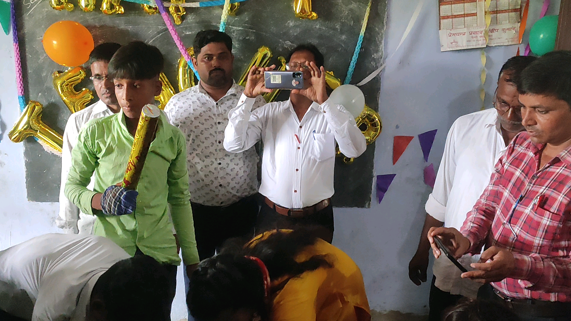 कुचायकोट: मैरवा कर्ण समेत प्रखंड के विभिन्न विद्यालयो में शिक्षक दिवस पर आयोजित हुए विविन कार्यक्रम #कुचायकोट
#manojpath