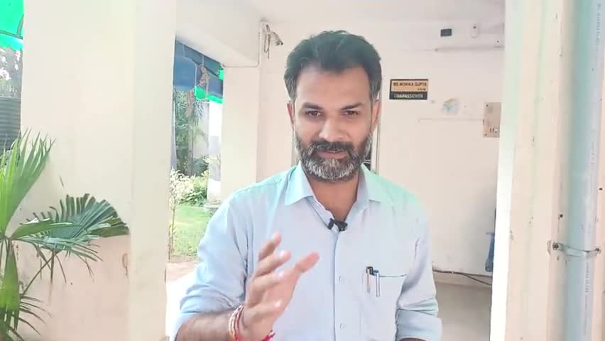 #चोर_चोर_मूसेरे_भाई कहावत सिद्ध हुई।

#अधिकारियों की बजाए #सरकार को घेरे पार्षद: देवेन्द्र गौतम, "#आप" जिलाध्यक्ष सोनीपत