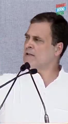 एक कदम नफ़रत के खिलाफ़
एक कदम महंगाई और बेरोजगारी के खिलाफ़
एक कदम ग़रीबी और भ्रष्टाचार के खिलाफ़
एक कदम अन्याय,अत्याचार के खिलाफ़.
श्री #राहुल_गांधी जी के साथ  #भारत_जोड़ों_यात्रा