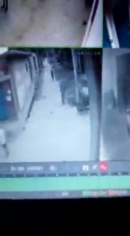 दबंगो ने अर्जुनपुर कदीम के पंचायत सचिवालय पर लगे CCTV कैमरो को तोड़ दिया, पूरी घटना CCTV में कैद हो गई है।
#समाचार24