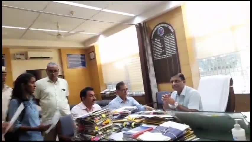 Mdu university rohtak admission process main problem VC office
#Mdu #rohtak #kuk #kurukshetra 
#रोहतक