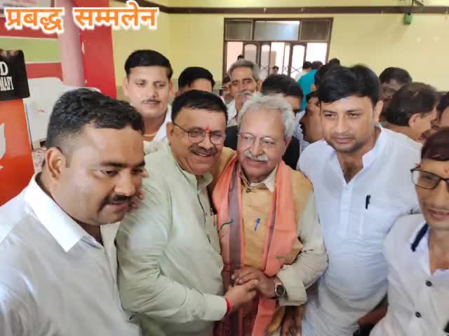 कल #हसनपुर_विधानसभा42 के कमल पैलेस में मोदी@20 ड्रीम मीट डिलीवरी प्रबद्घ सम्मेलन में रहना हुआ । #bjp
#चन्द्रपाल_खडगवंशी