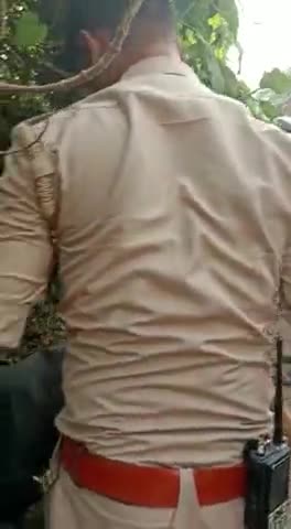 जिस्म पे वर्दी दिल में दर्द वर्दी का फर्ज सिर्फ इंसान के लिए ही नहीं बेजुबान जानवरों के लिए भी आया काम। #बस्ती