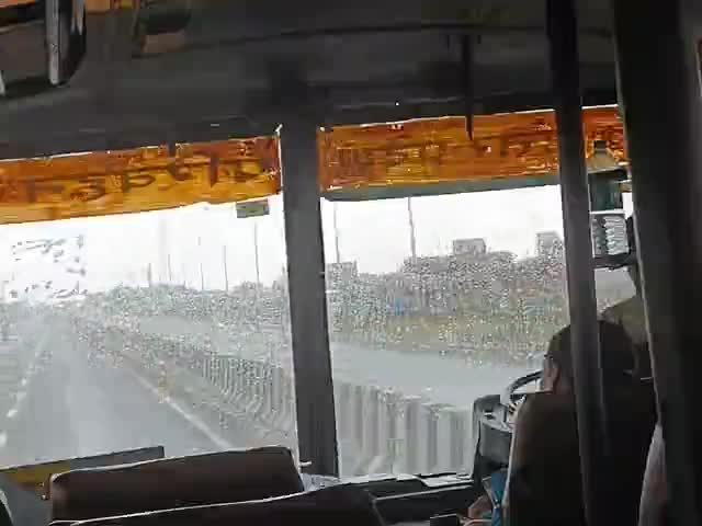 सिरसागंज: उत्तर प्रदेश रोडवेज का बुरा हाल बारिश में शीशे पर वाइपर नही सीटों पर पानी #upsrtc #upsrtchq