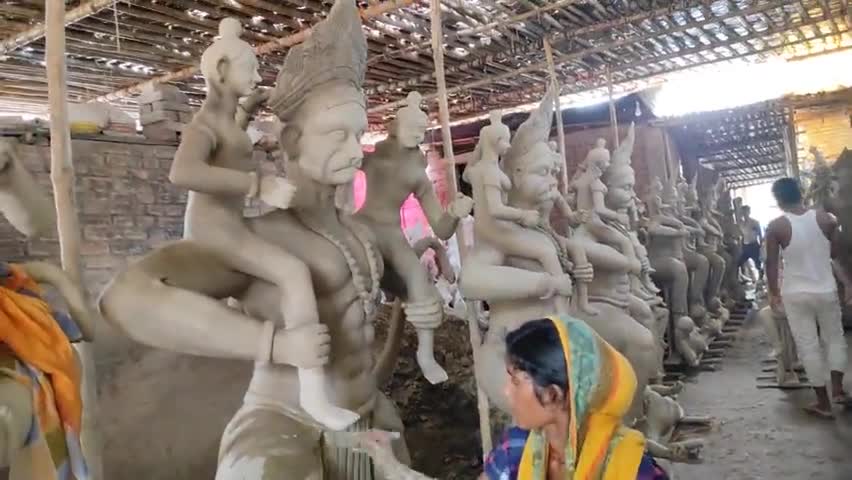 एक मूर्ति को त्यार करने मे कलाकारों को कितना लगता है समय जीवन बिता दिये इसी कलाकारी मे #murti