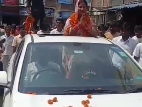 हिलसा: नगर परिषद के उप मुख्य पार्षद पद के उम्मीदबार रूबी देवी /पति- संजय कुमार (बुधन) ने किया रोड शो। #हिलसा