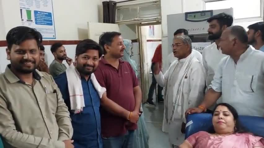 #नर_सेवा_ही_नारायण_है 
#रक्तदान_महादान_श्योपुर 
आज भारतीय जनता युवा मोर्चा श्योपुर द्वारा देश के यशस्वी प्रधानमंत्री श्री नरेन्द्र मोदी जी जन्म दिवस के अवसर पर शुरू हुये सेवा पखवाड़ा के अंतर्गत स्वैच्छिक रक्तदान शिविर का आयोजन किया