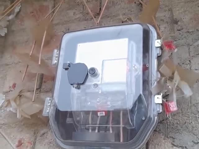 वारिसलीगंज: #स्मार्ट मीटर से लोग परेशान, कर रहे डिजिटल मीटर की मांग