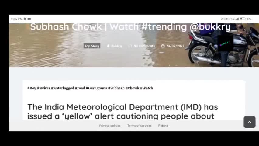 Boy swims across waterlogged road in Gurugram’s Subhash Chowk #trendings 
#trending #rainfall #news