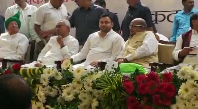 बिहार के मुख्यमंत्री #नीतीश_कुमार उप मुख्यमंत्री #तेजस्वी_यादव पूर्व मुख्य मंत्री #शरद_पवार #सीताराम_येचुरी #सुखबीर_बादल श्री ओम प्रकाश चौटाला व कई वरिष्ठ नेता ताऊ देवीलाल जयंती पर #शेर_सिंह_राणा के साथ हरियाणा कार्यक्रम में शामिल हुए !
