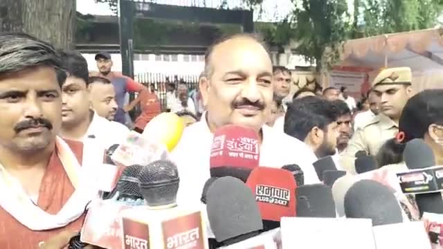 #Raibareli  विकलांग कल्याण विभाग के कार्यक्रम में शिरकत करने पहुंचे मंत्री Dinesh Pratap Singh ,  योजनाओं का जिक्र किया