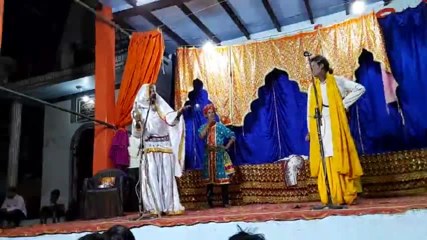 रामलीला में पंंचम दिवस  पर दशरथ प्रतिज्ञा पालन रामवन गमन की लीला हुई
#rammndir 
#rammandir 
#balaji