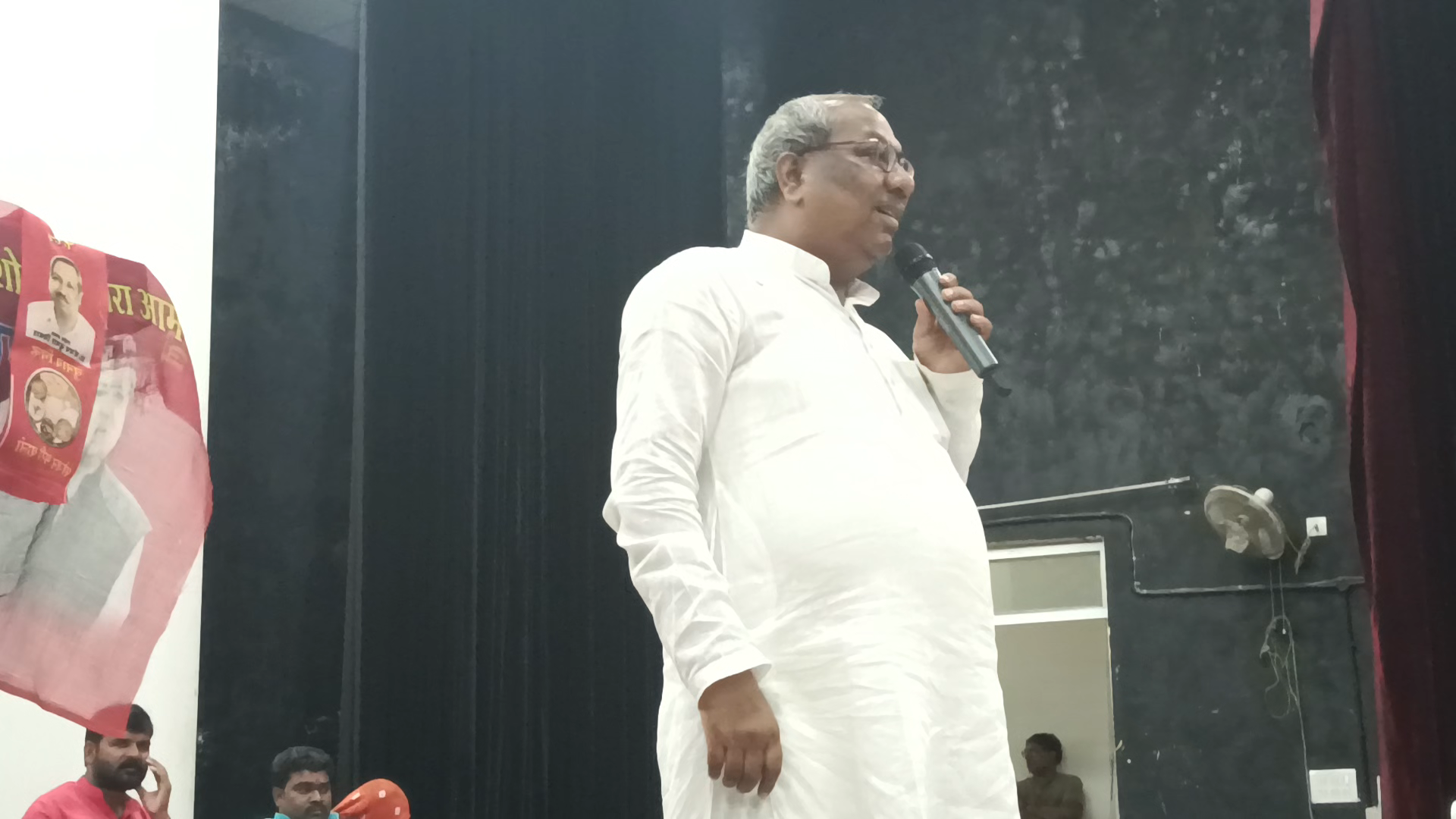 निषाद पार्टी राष्ट्रीय अध्यक्ष एवं कैबिनेट मंत्री महामना माननीय डॉ संजय कुमार निषाद जी
#निषाद_पार्टी 
#nishadparty