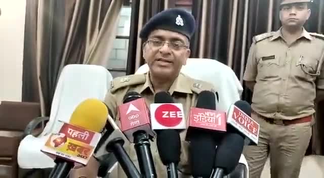 अमरोहा: बच्चा चोरी की अफवाहें चल रही हैं सोचा था रोमांचक बनाया ?पुलिस को मिली बडी कामयाबी.. पूरी खबर देखें # #news #amrohanews