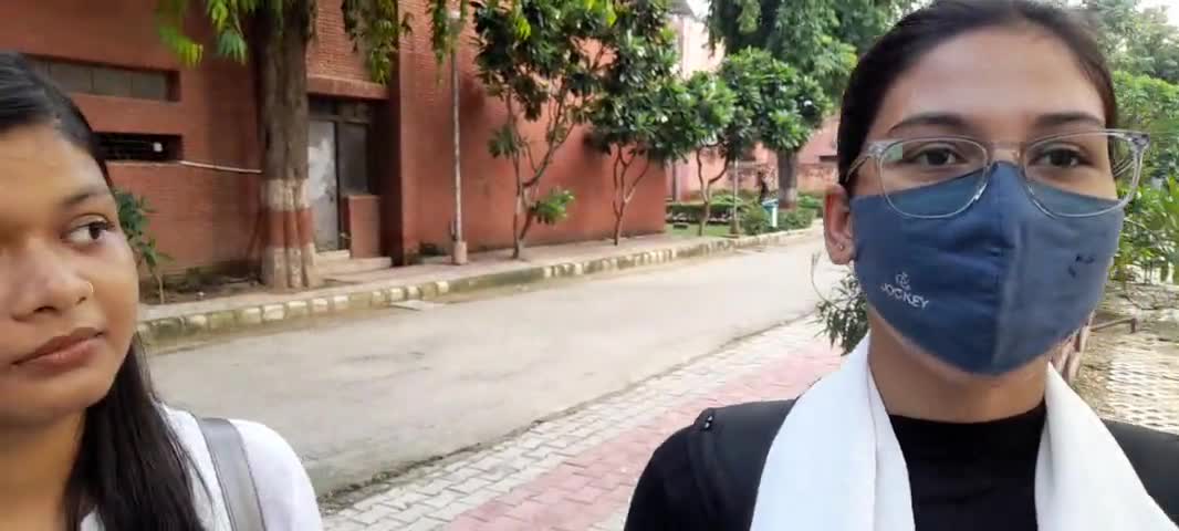 jamia milia islamia new delhi के छात्र 
ने सच्चाई  जामिया की 
पुरी वीडियो- youtube channel-newstaan पे देखें । #jmi