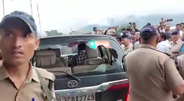 ये ग़ुस्सा #देवभूमि में बढ़ रहे पाप के ख़िलाफ़ क्रांति की शुरुआत है।