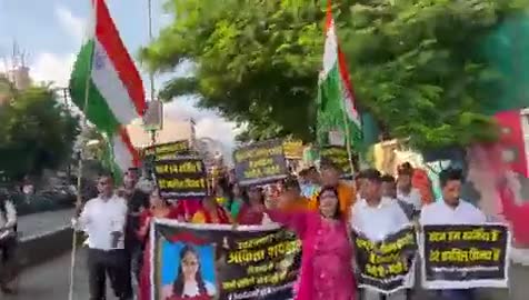 #AnkitaDemandsJustice के लिए पूरा उत्तराखंड ग़ुस्से में है। हल्द्वानी की तस्वीर 

#JusticeForAnkita@