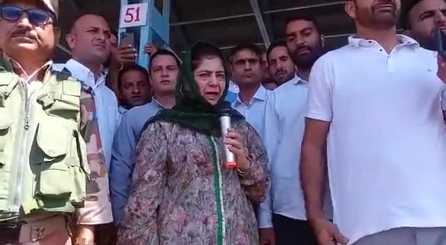 "मैं नेशनल हाईवे को ब्लॉक कर दूंगी" : #janujanujanujanu Mufti#abpnews #news_update #news18 #news18india #news #news_भारत