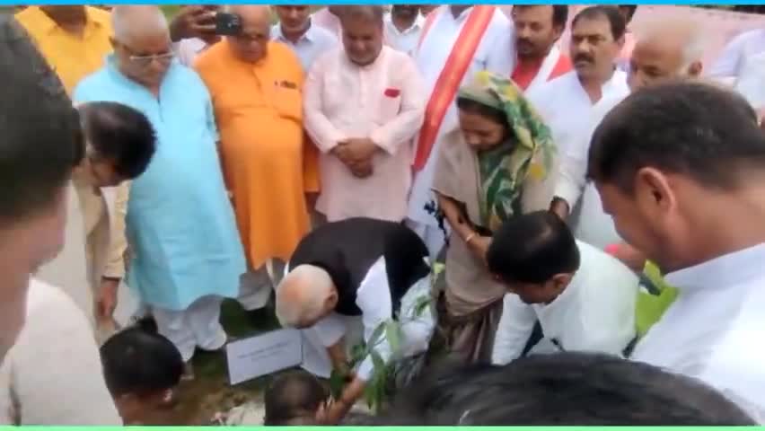 सेवा पखवाड़ा के तहत #सांसद रमापतिराम त्रिपाठी, #जिलाध्यक्ष अन्तर्यामी सिंह, #नपाध्यक्ष अलका सिंह के साथ #वृक्षारोपण किया।