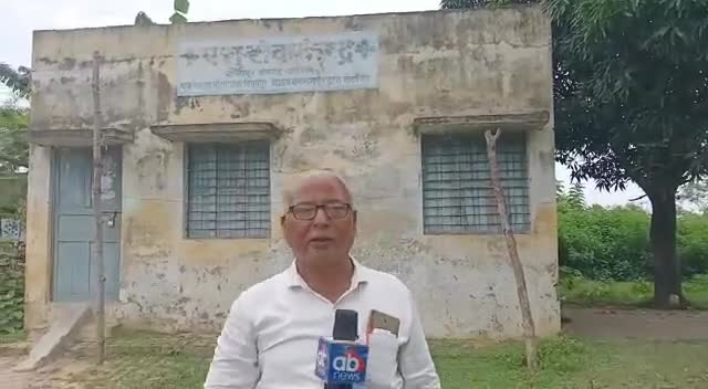 बलरामपुर: बालापुर में बना पशु चिकित्सालय रहता है वर्षो से बन्द नही उपलब्ध पशु चिकित्सक#बालापुर #तालाबंदी#पशु अस्पताल