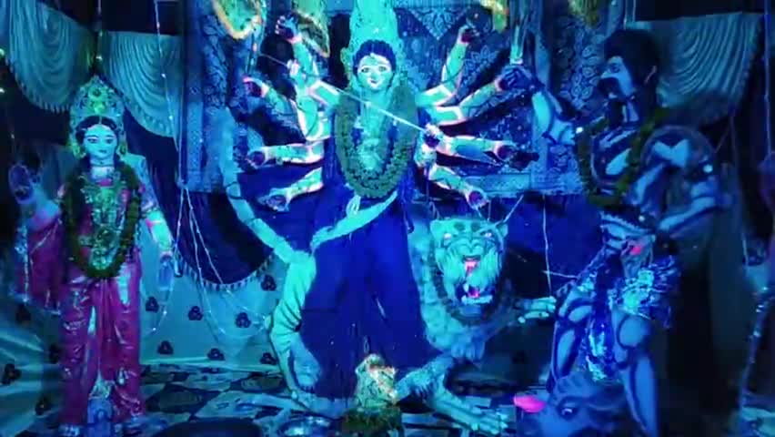चंदौली: चंदौली जिले के ग्राम - उरगांव में दुर्गा माता रानी का पूर्ण रूप से रविवार के दिन मूर्ति की स्थापना किया गया #उरगांव