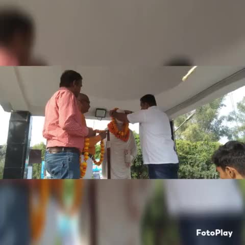 आज अपने 212 डेहरी विधानसभा क्षेत्र के "राष्ट्रपिता महात्मा गांधी चौक" पर #बापू की जयंती के अवसर पर उनकी आदमकद प्रतिमा पर माल्यार्पण कर श्रद्धा सुमन अर्पित किया !!