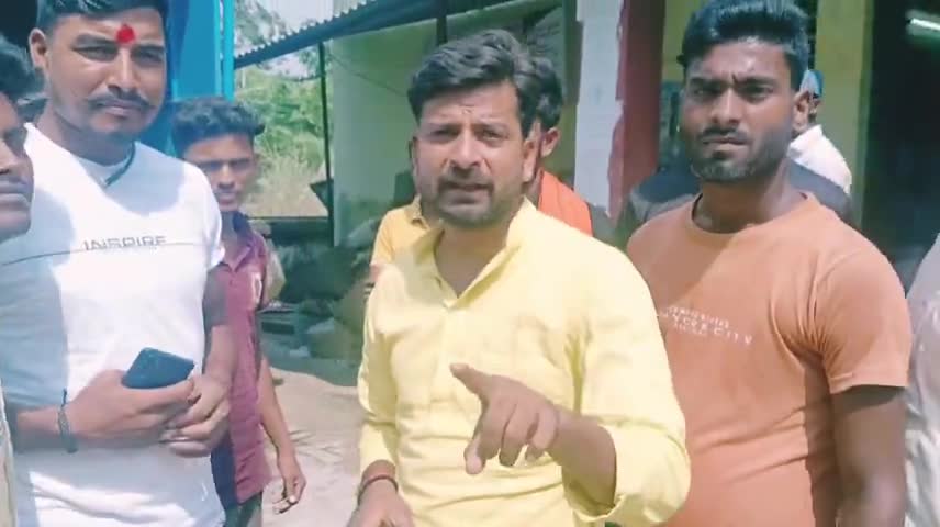 स्वास्थ्य केंद्र कोटवा का हालात बेहाल #अनिकेत_रंजन