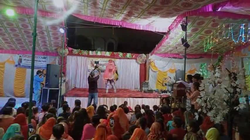 दुर्गा अष्टमी के दिन रात्रि बहुत ही शानदार प्रोग्राम रखा गया गर्ल्स बागला स्कूल सुभाष चौक चूरू #चूरू #churupatrika