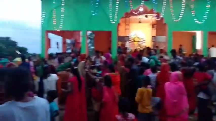 बौंसी: दुर्गा पूजा की नवमी दिन सढ़ामोड़ के मंदिर में श्रद्धालुओं की उमड़ी भीड़,! #Aditya Anuj