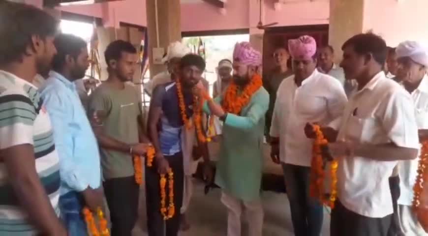 खेतङी के झुझारपुर में हुआ वाटर कूलर का उद्घाटन #jhunjhunu #jhunjhununews #khetri #khetrinews #jhujharpur #news #livenews