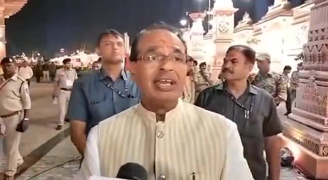 प्रदेश की जनता से मेरी अपील है कि #श्री_महाकाल_लोक के लोकार्पण का निमंत्रण सभी को है वह पधारें, लेकिन हम जानते हैं