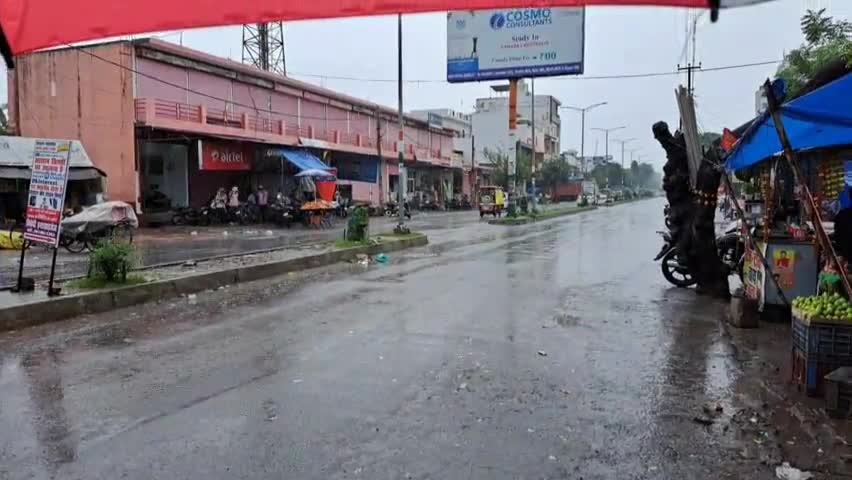 Lakhimpur khiri ke Paliya kala ka video hai paanchvein din bhi pani ka Kahar Puri tarike se Jari hai. #paliakalan