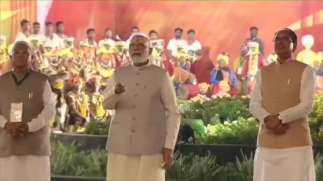 जय बाबा महाकाल🙏
प्रधानमंत्री श्री #narendramodi जी ने आज बाबा महाकाल की नगरी उज्जैन में अद्भुत #श्री_महाकाल_लोक का लोकार्पण किया।
#ShriMahakalLok