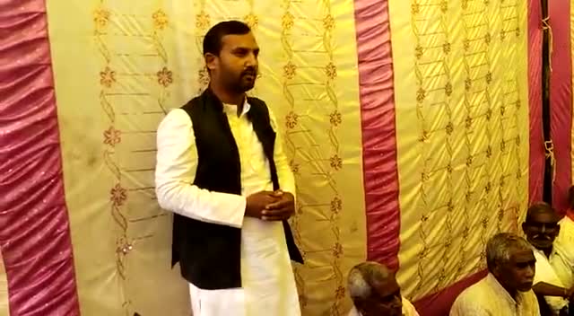 #मिशन 
समाज के उत्थान के लिए....
समाज को #संबोधित करते हुए। 
#पूर्व_लोकसभा_प्रत्याशी
 #बृजेश_प्रजापति
