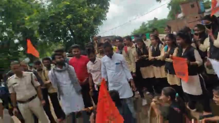 #AVBP तिलक कालेज कटनी में छात्रों का रिजल्ट खराब आने पर AVBP छात्र संगठन कालेज बंद कर किया धरना प्रदर्शन सैकड़ो छात्रफेल