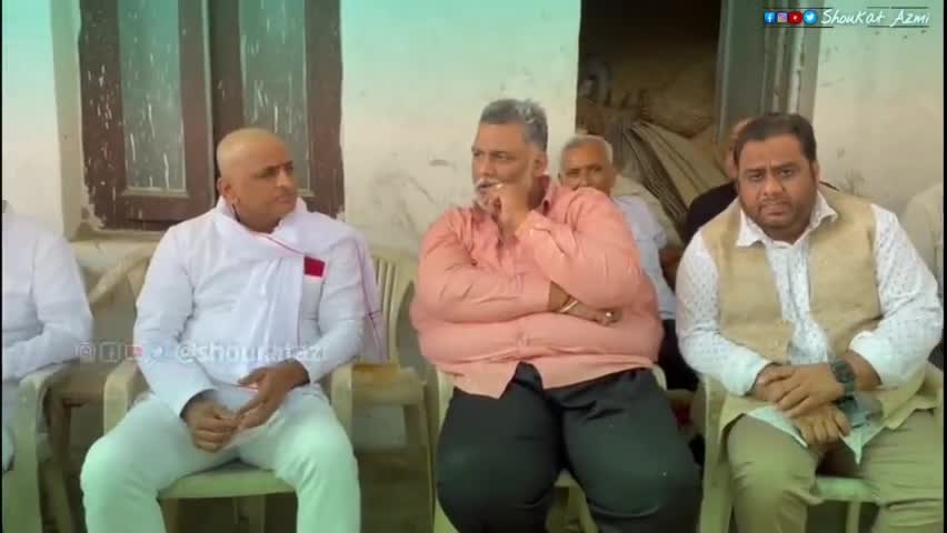 #MulayamSingh के जाने के बाद Akhilesh Yadav से मिलने पहुंचे #pappuyadavjapl देर तक बात हुई, फॉलो करें 👉 #shoukatazmi