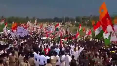 इए तूफान चल पड़ा है रुकने वाला नही है आप भी रुके नही इए तूफान को आगे बढाते है।
#bhartjodoyatra