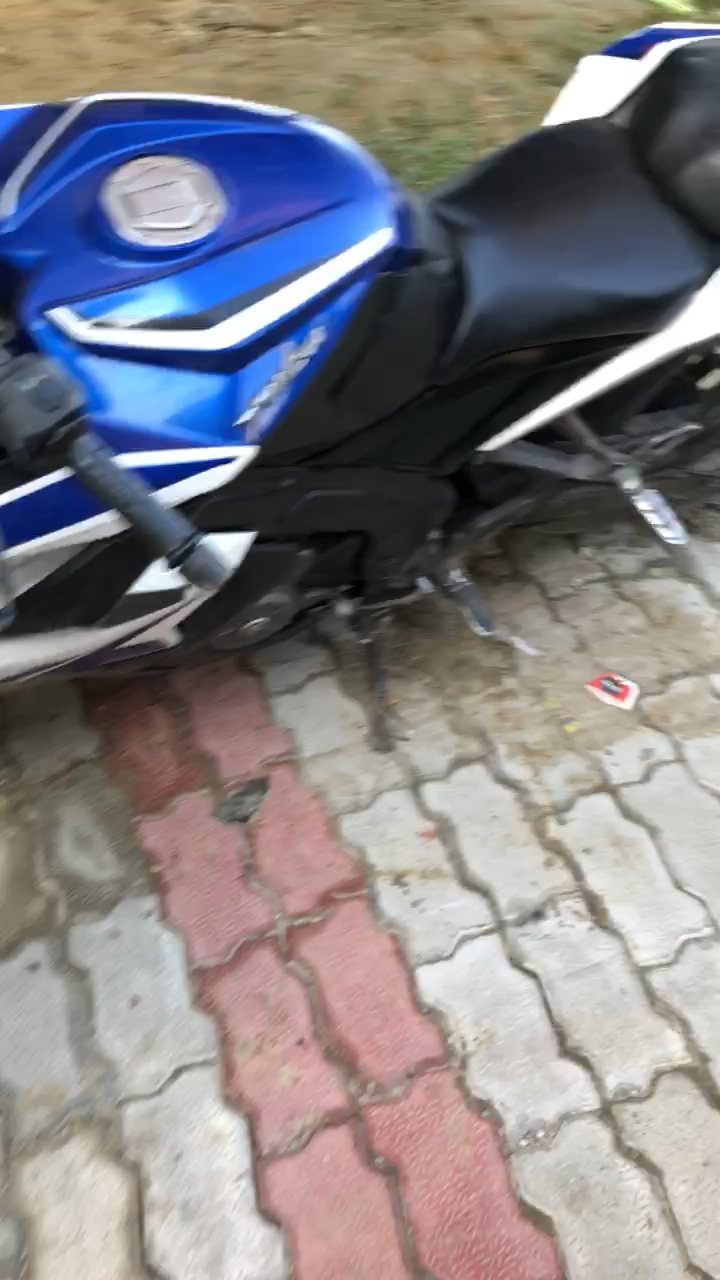 नवाबगंज: Barabanki Ke nasebaaz driver Daru Pe kar khadi gadi ka accident kiya Ramnagar tiraha ke pass ka hadsa #rto