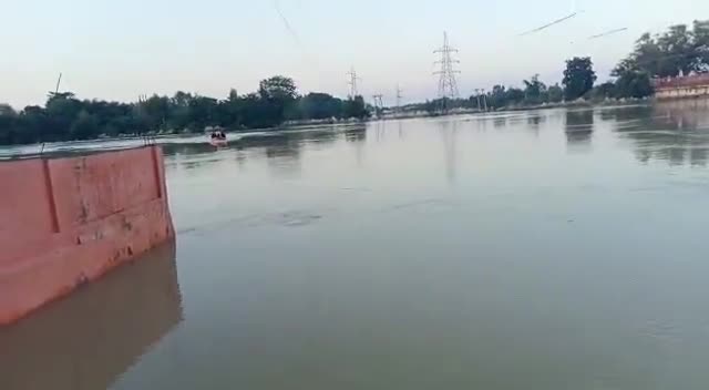 डुमरियागंज: #rapti #baadh #floodmanagement बाढ़ प्रभावित क्षेत्रों में बढ़ी परेशानी