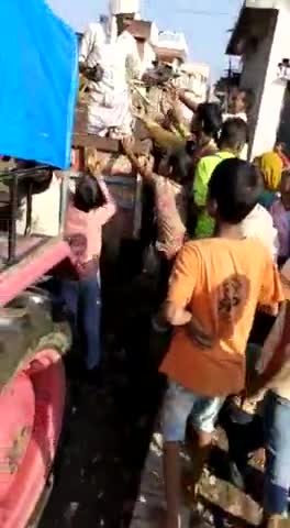 डुमरियागंज: #baadh #news24 #bithariyaबारिशबाढ़ पीड़ित लोगों को हर संभव मदद करने के लिए कहा।