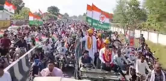 वीजापुर में गुजरात युवा कांग्रेस की परिवर्तन यात्रा
#GujaratElection2022 
Raghu Sharma 
Rahul Gandhi 
Abhas Bhatnagar 
Ashok Gehlot