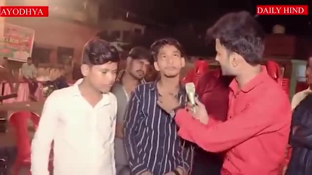 Up #publicsaluteswoman #indiastandstogether #aajtak