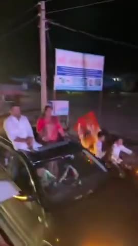 भाभर में गुजरात युवा कांग्रेस की परिवर्तन यात्रा 
#GujaratElections2022 
Raghu Sharma 
Arjun Modhwadia 
Akash Singh Rajawat Moran 
Abhas Bhatnagar