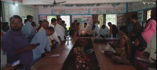 #बिश्रामपुर:- #केतात_कला में आपकी योजना, आपकी सरकार, आपके द्वार कार्यक्रम हुआ सम्पन्न।
#jmm #jharkhand #hemant