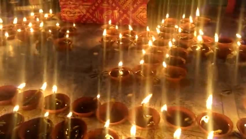 101दीपक के साथ पूजा करते
#मैनपुरी #भोगांव #किसनी #कुसमरा #करहल #कुरावली #घिरोर #बेवर #नवीगंज #अलीपुर #आगरा #कानपुर #नोएडा