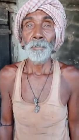 चकिया पिपरा: #madhurapur# nivasi# makkeshwar Prasad# ji ward number 7 ke hai yah bahut Garib hai aap sabse