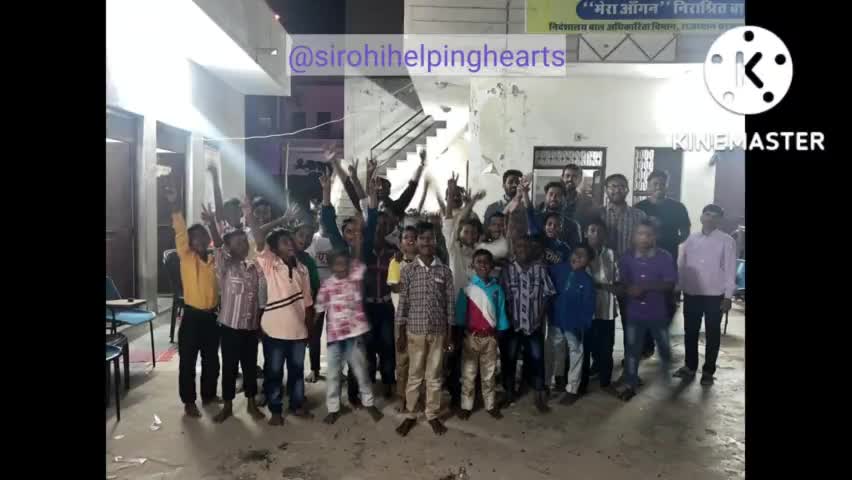 सिरोही हेल्पिंग हॉट्स ने दिवाली पर निराश्रित बच्चों के साथ बिताए कुछ खास पल।
#sirohihelpinghearts #सिरोही #दीपोत्सव